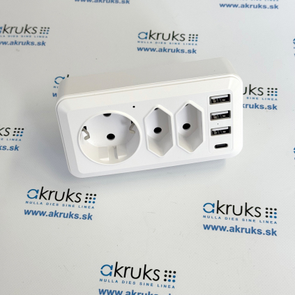 Rozdvojka s 3 x USB-A a 1 x USB-C zásuvkami a skrytou kamerou - AKM-202