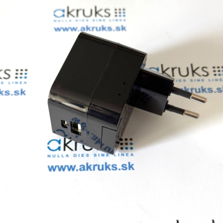 Špionážna WiFi nabíjačka s ukrytou IP kamerou a infra nočným videním - AKR-035